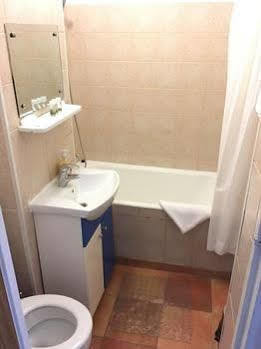 Hotel Graffiti 3*